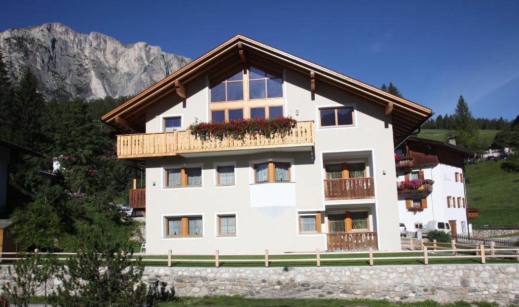 Ciasa Rudiferia Appartamenti In Alta Badia Extérieur photo