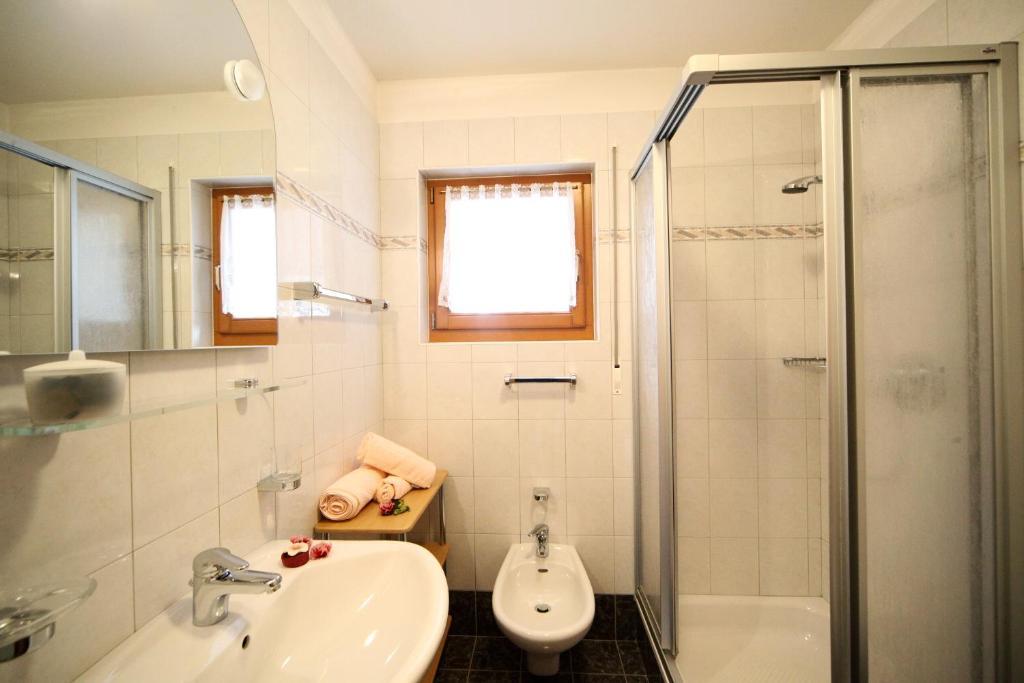 Ciasa Rudiferia Appartamenti In Alta Badia Chambre photo