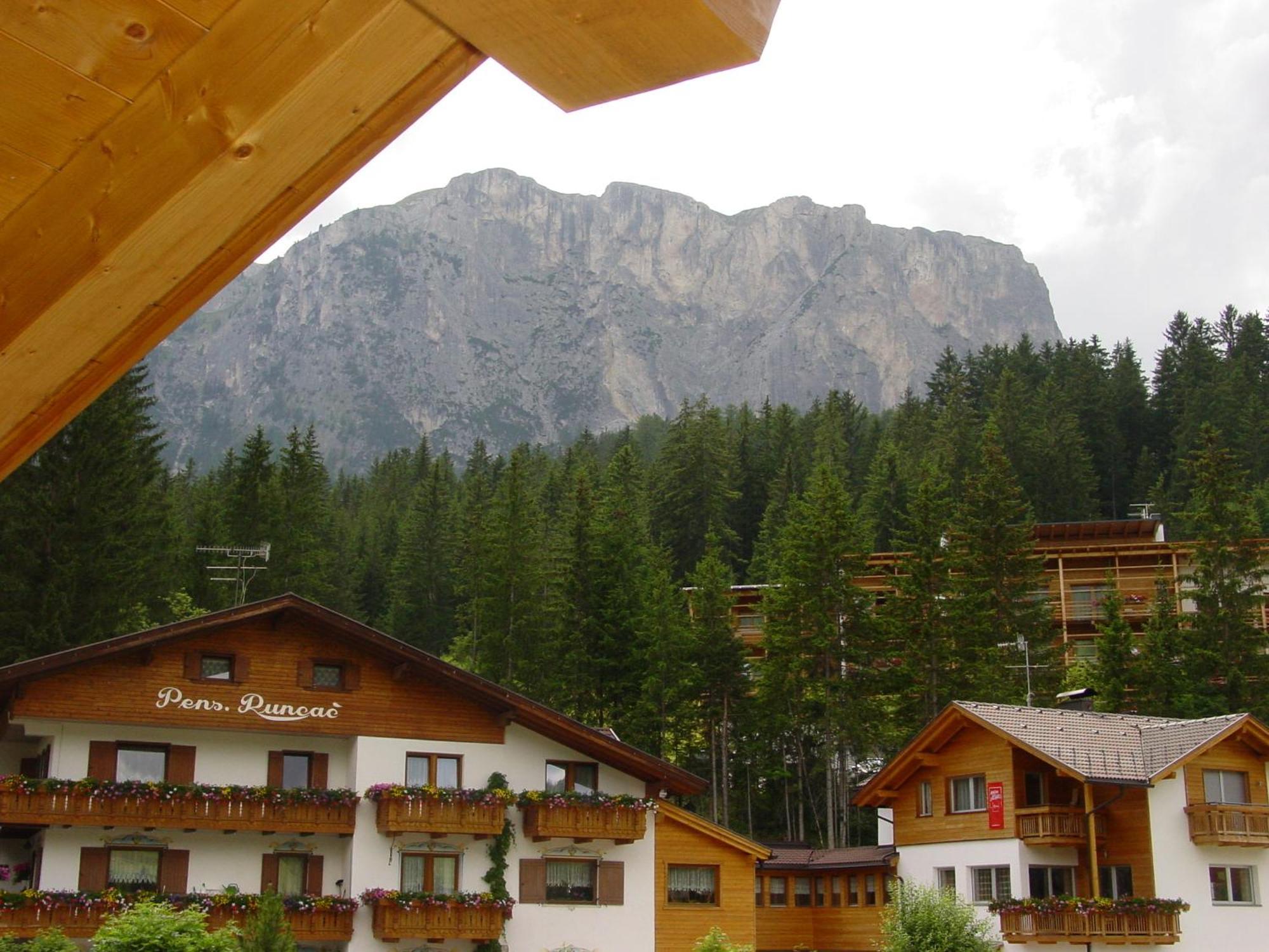 Ciasa Rudiferia Appartamenti In Alta Badia Extérieur photo